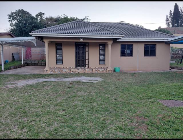 2 BEDROOM FLAT TO LET IN FELIXTON